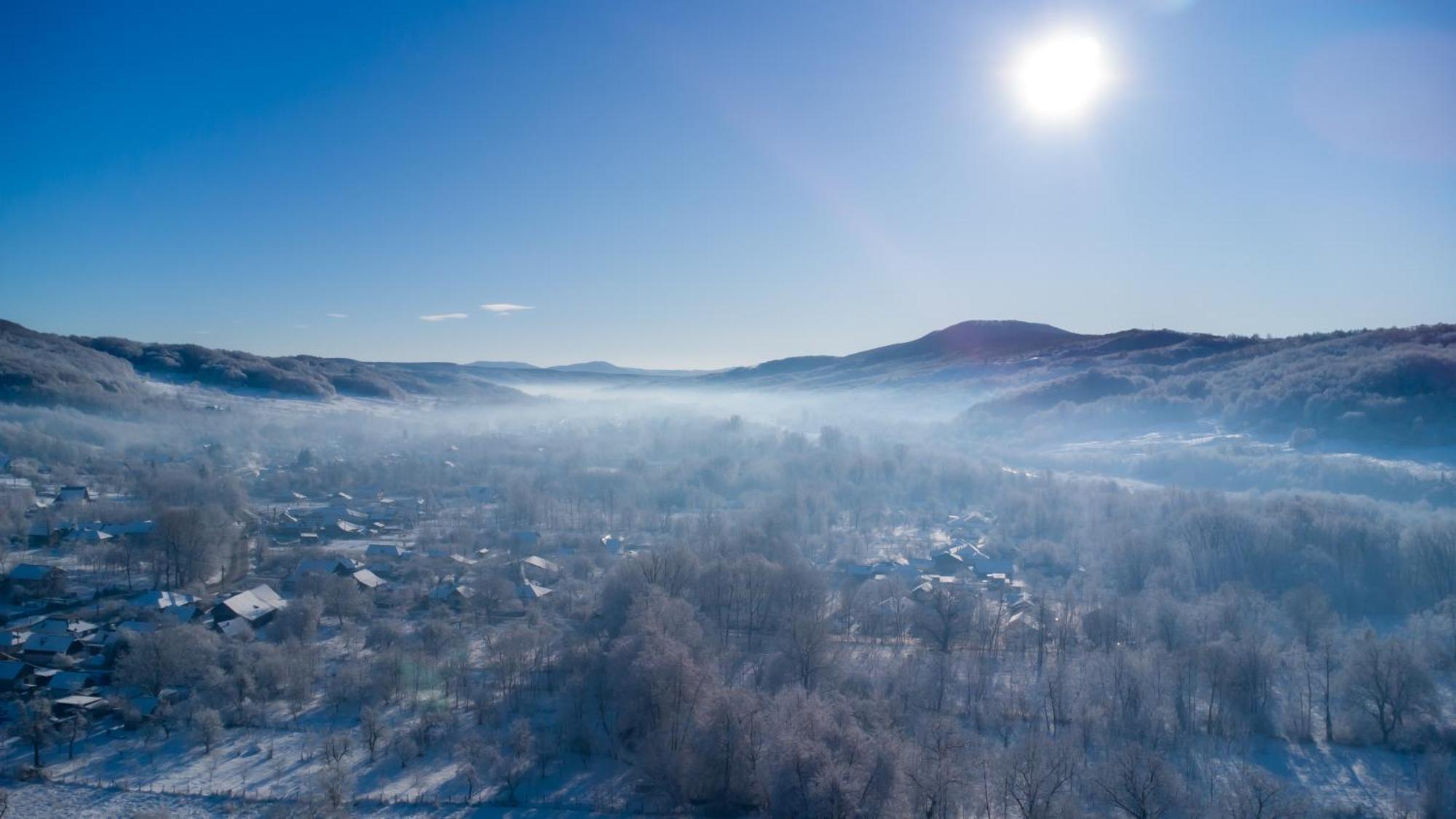 Din Natura Varbilau Екстериор снимка